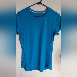 Nike drifit t-shirt